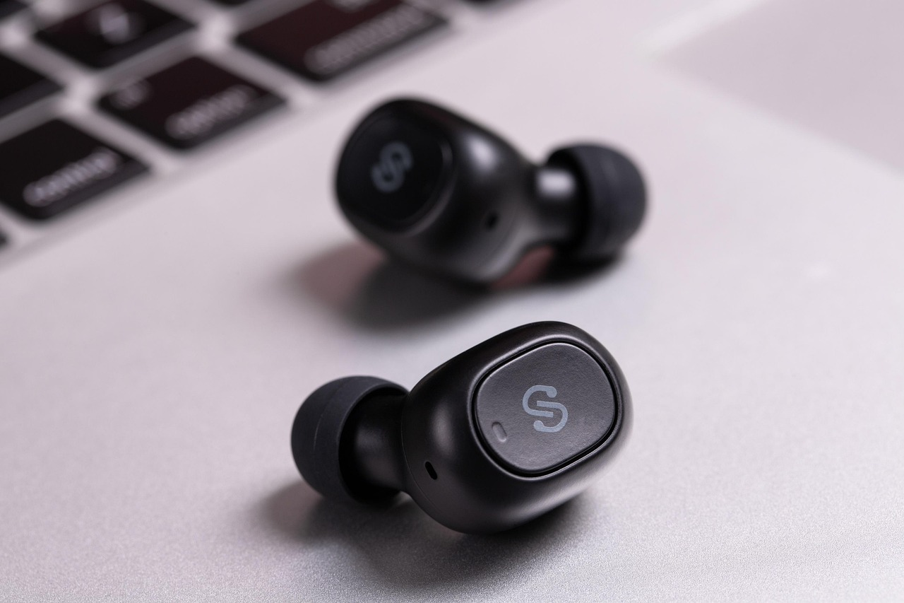 My New Wireless Earbuds: Affordable Choice for Park Play, Music Sharing, and Work Calls